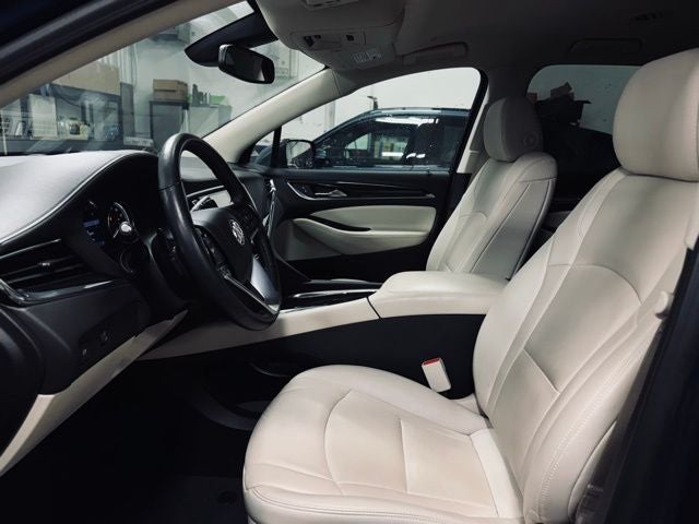 2023 Buick Enclave Essence AWD