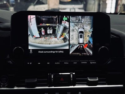 2023 Nissan Pathfinder SL 4WD