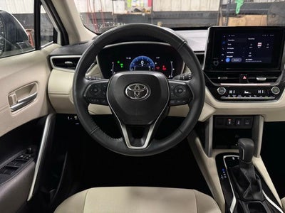 2024 Toyota Corolla Cross XLE