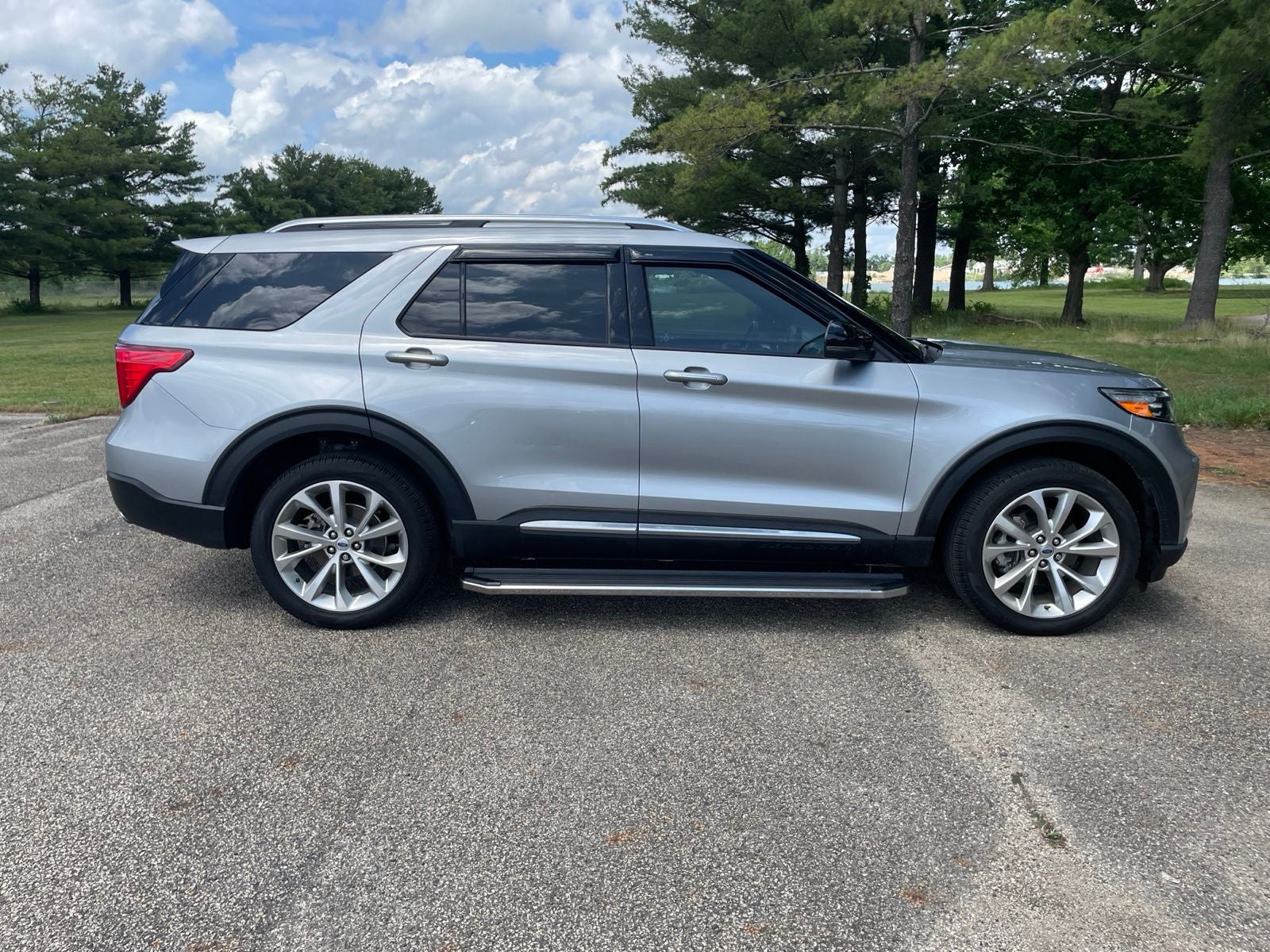 2023 Ford Explorer Platinum