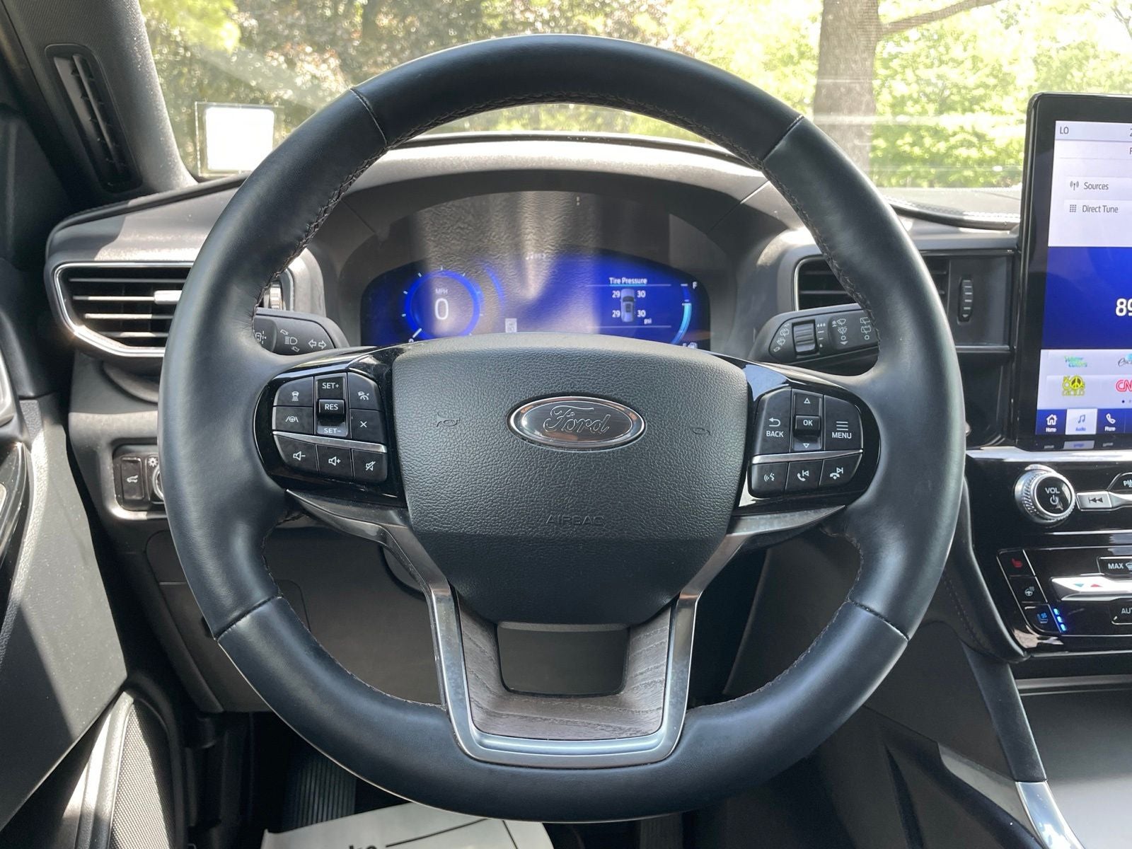 2023 Ford Explorer Platinum