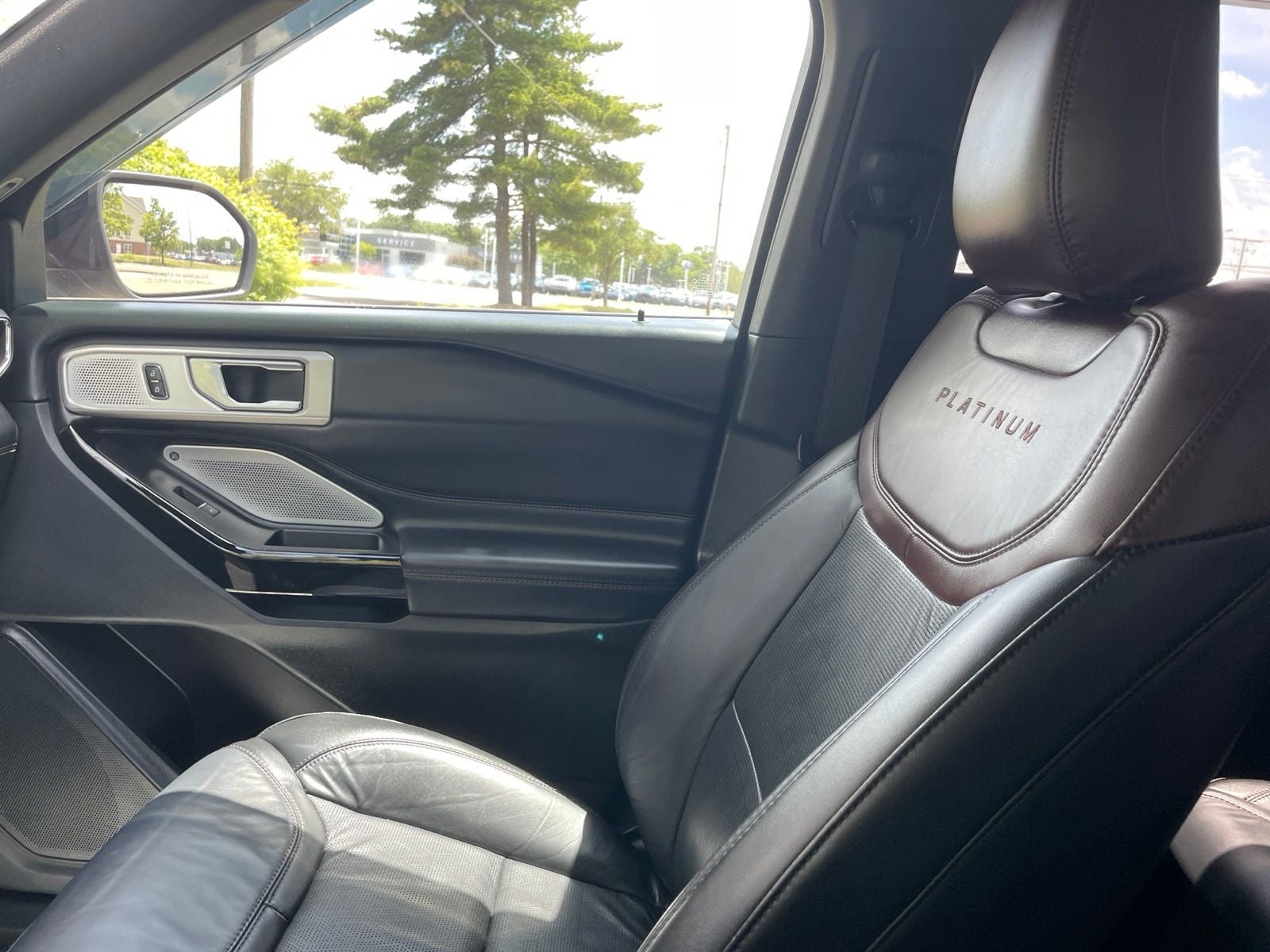 2023 Ford Explorer Platinum