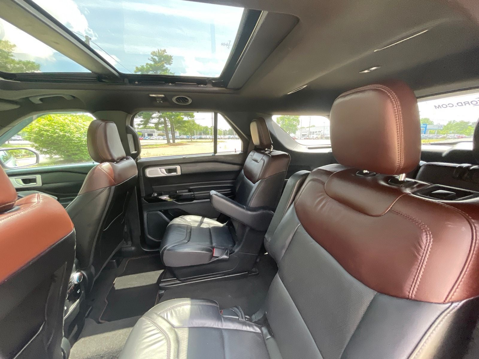 2023 Ford Explorer Platinum