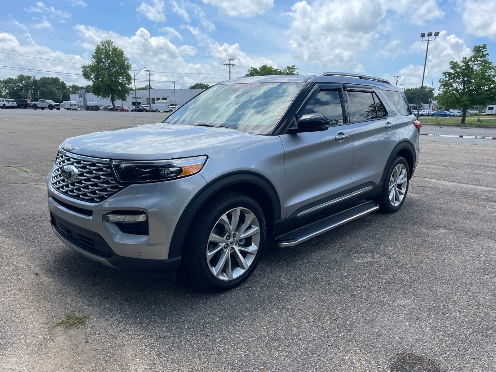 2023 Ford Explorer Platinum