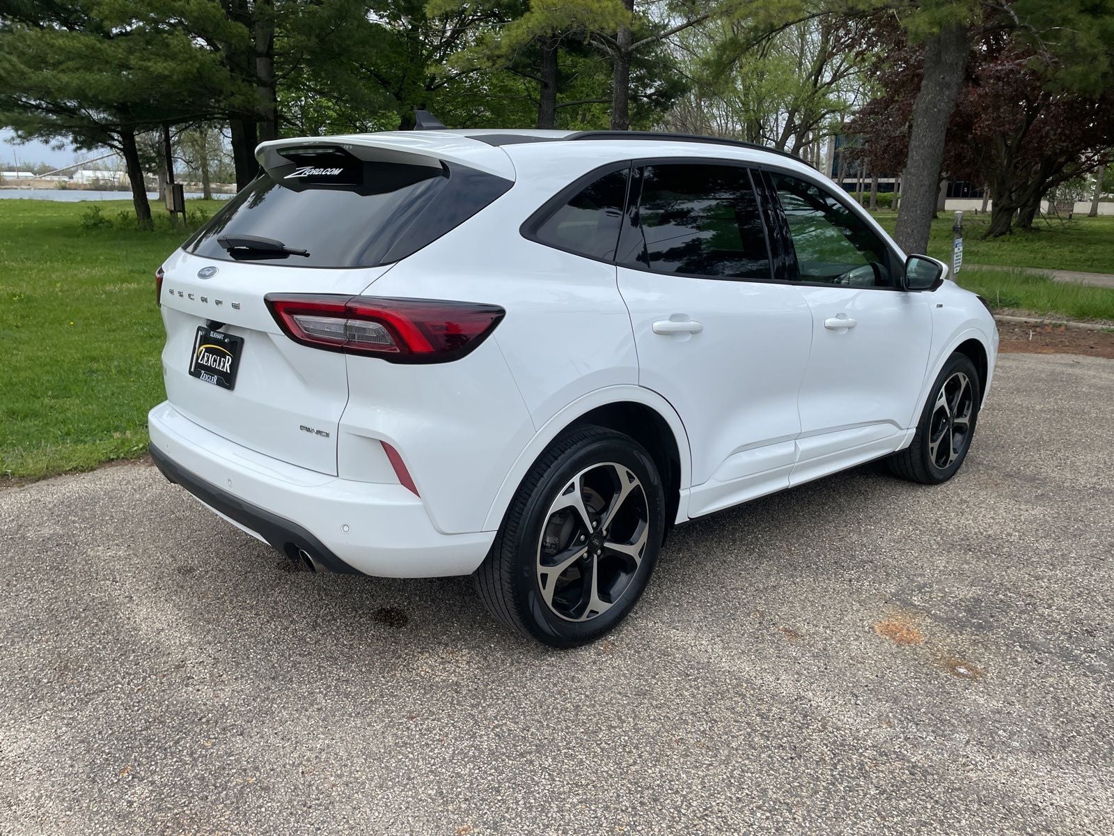 2023 Ford Escape ST-Line Select