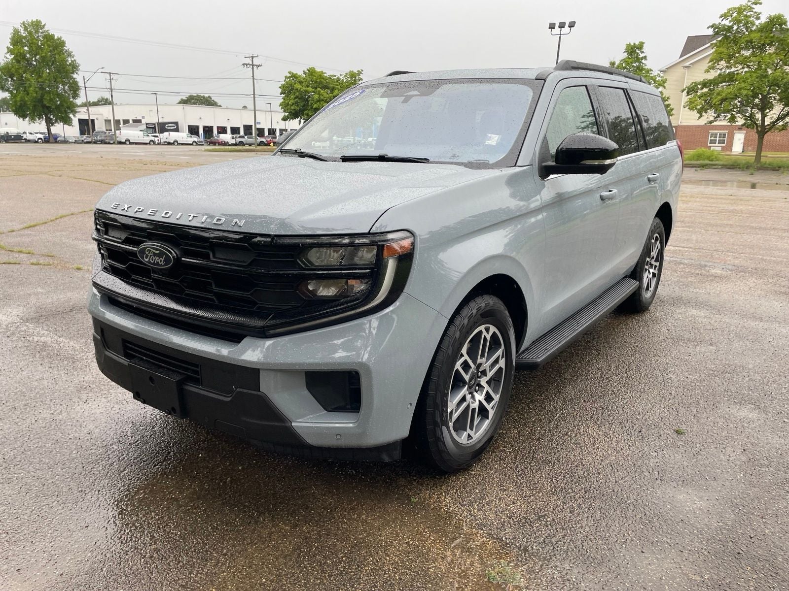 2025 Ford Expedition Active