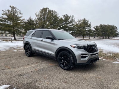 2024 Ford Explorer ST-Line
