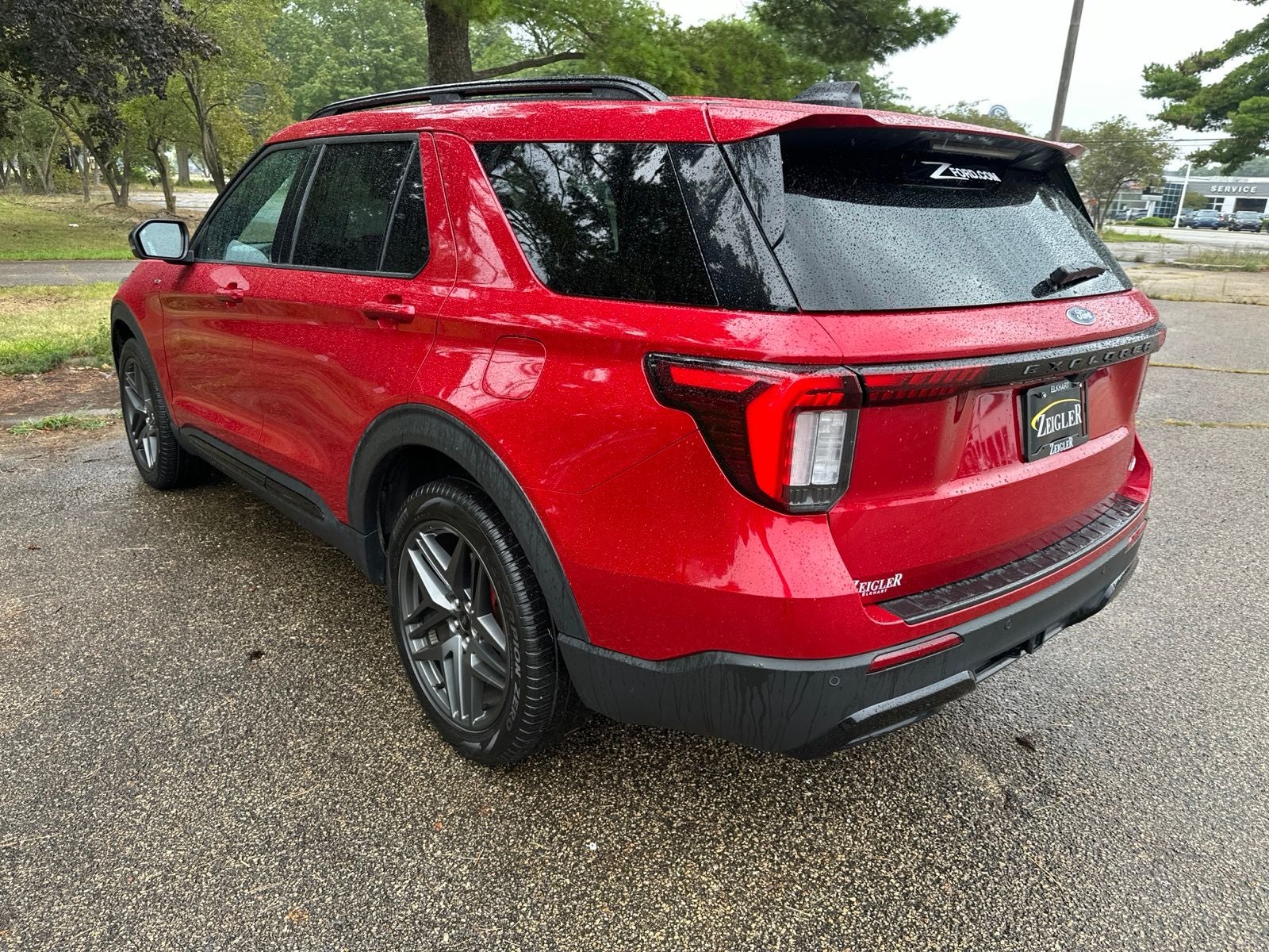 2025 Ford Explorer ST-Line