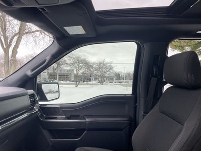 2023 Ford F-150 XLT With Dual Sunroof