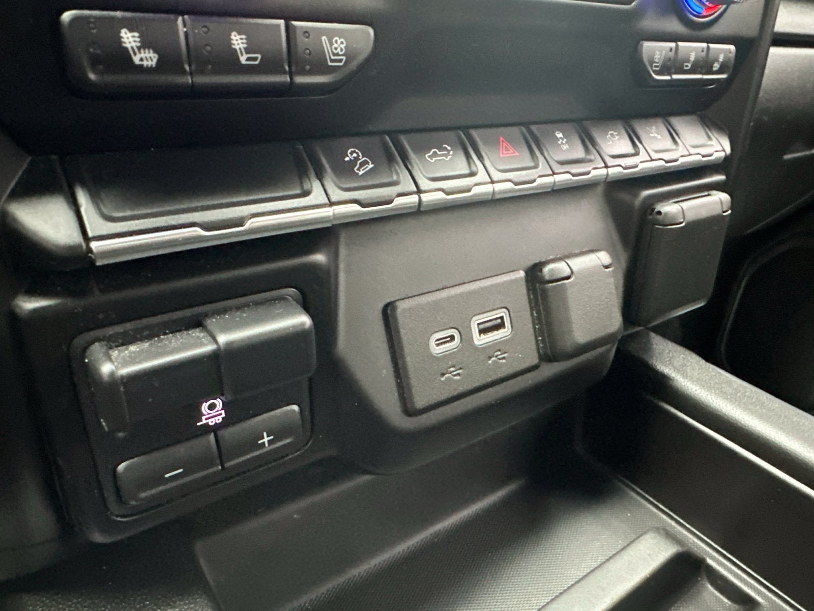 2023 GMC Sierra 2500HD AT4