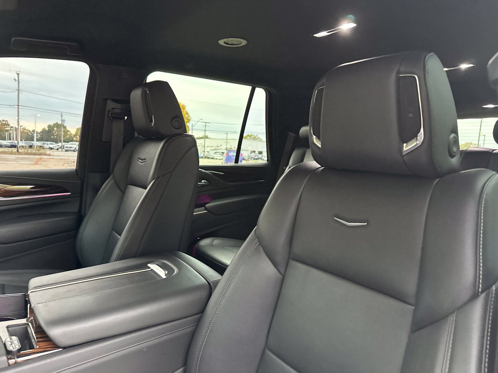 2023 Cadillac Escalade Luxury