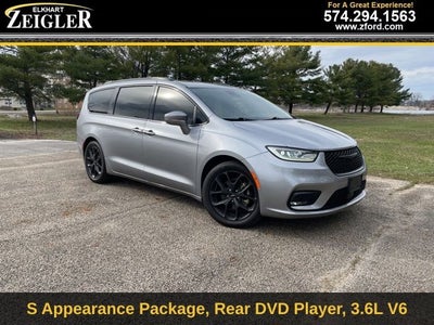 2021 Chrysler Pacifica Touring