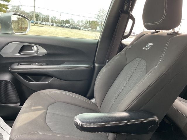 2021 Chrysler Pacifica Touring