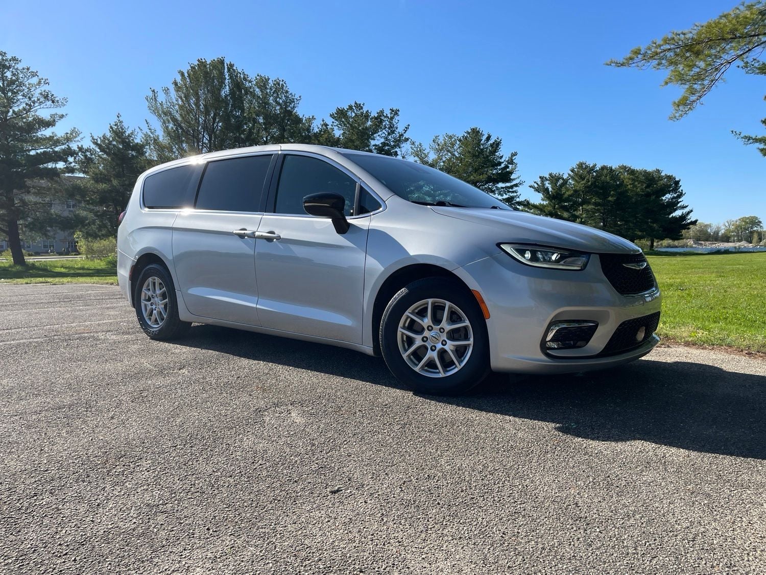 2024 Chrysler Pacifica Touring