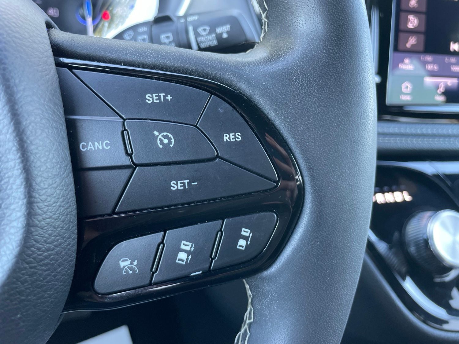 2024 Chrysler Pacifica Touring
