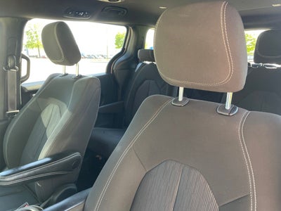 2024 Chrysler Pacifica Touring