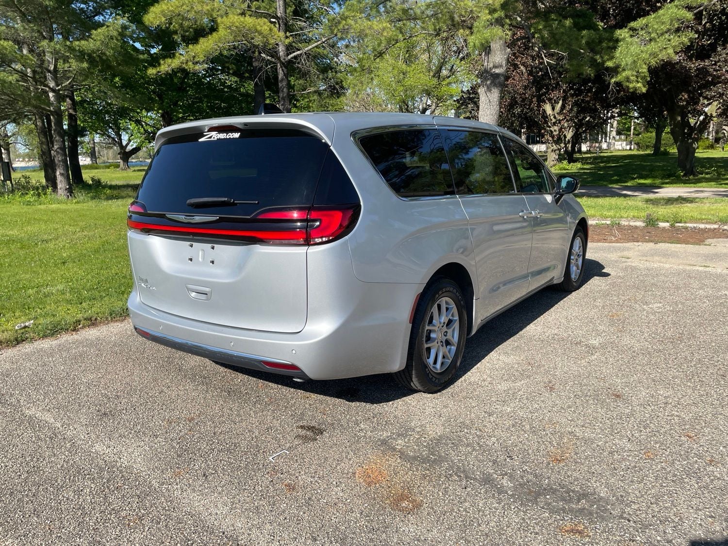 2024 Chrysler Pacifica Touring
