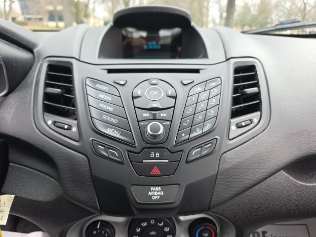 2016 Ford Fiesta SE
