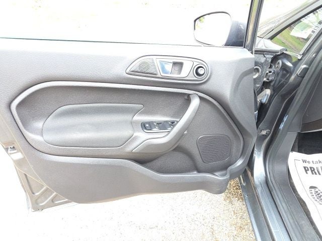 2016 Ford Fiesta SE