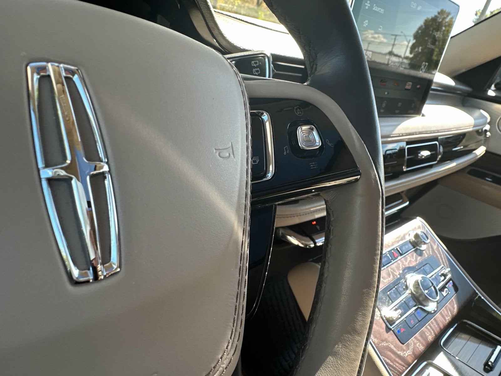 2022 Lincoln Aviator Reserve Premium