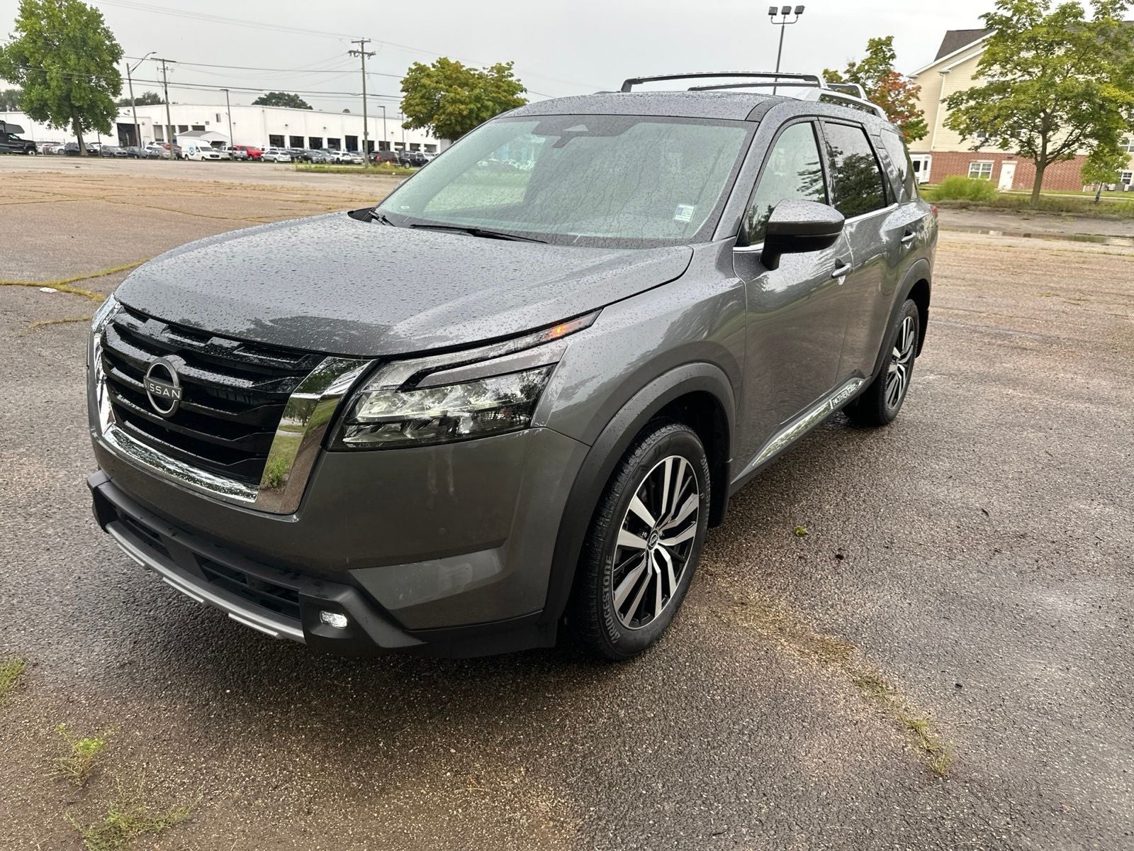 2025 Nissan Pathfinder Platinum