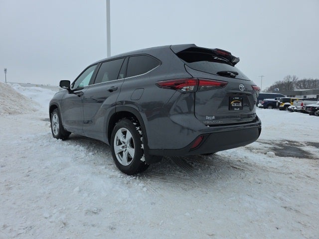 2024 Toyota Highlander LE