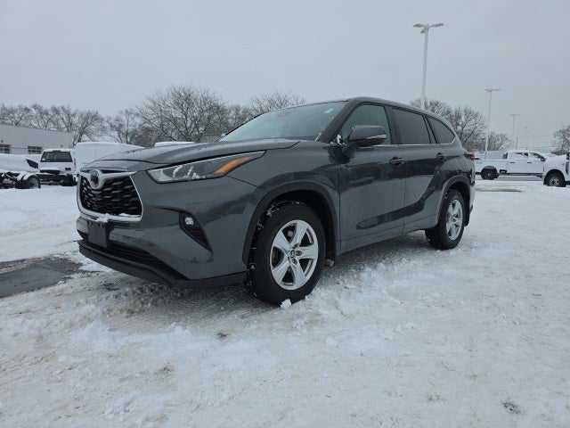 2024 Toyota Highlander LE