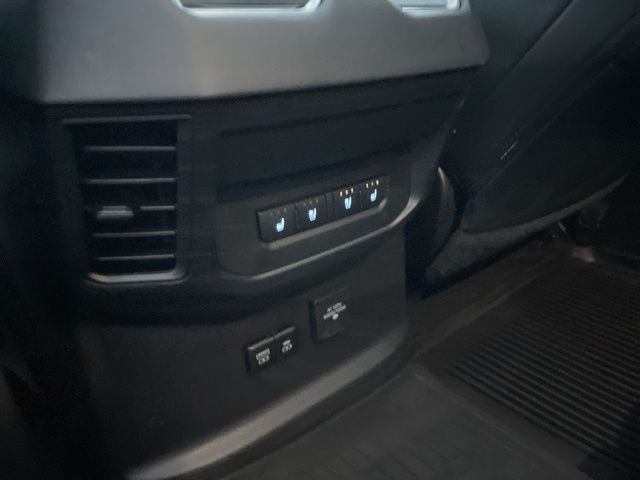 2022 Toyota Tundra Platinum