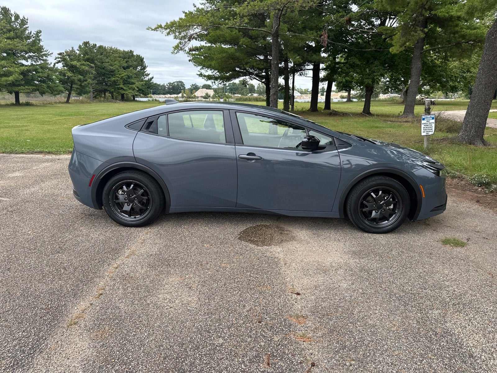 2024 Toyota Prius LE