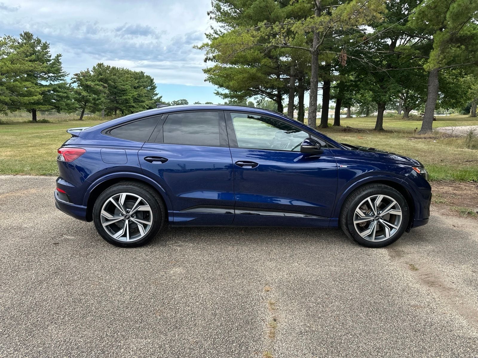 2025 Audi Q4 Sportback e-tron Premium Plus quattro