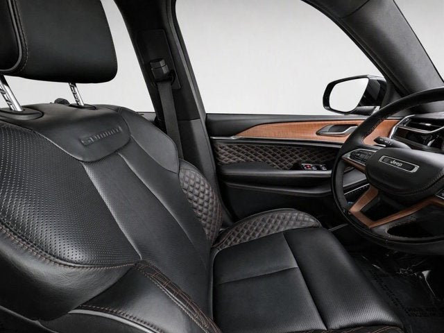 2023 Jeep Grand Cherokee L Summit Reserve
