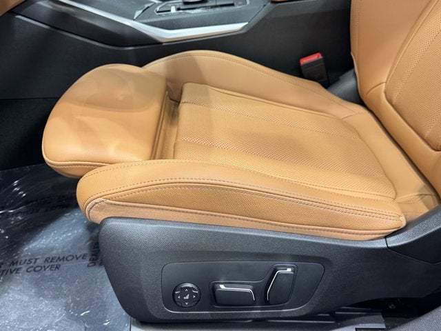 2025 BMW 3 Series 330i xDrive