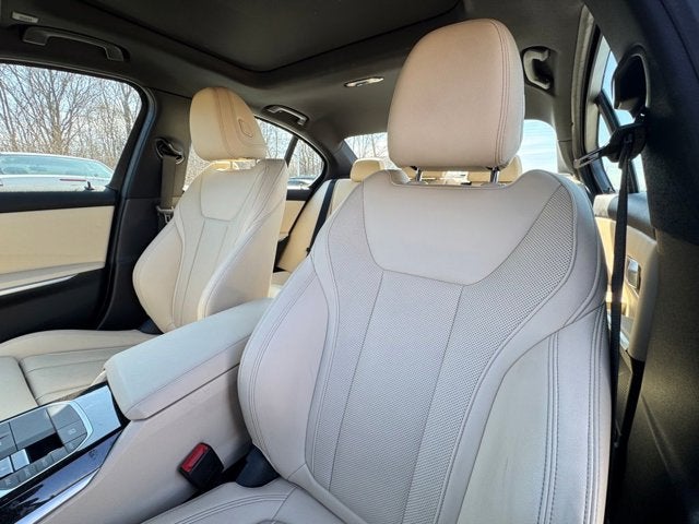 2024 BMW 3 Series 330i xDrive