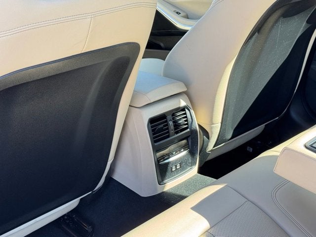 2024 BMW 3 Series 330i xDrive