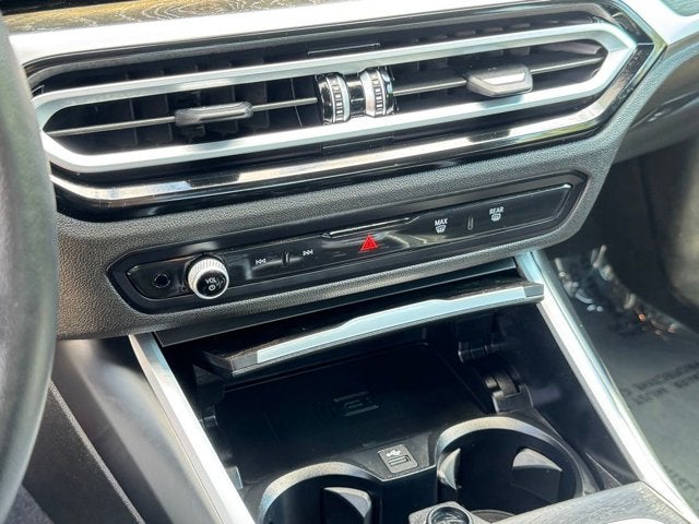 2024 BMW 3 Series 330i xDrive