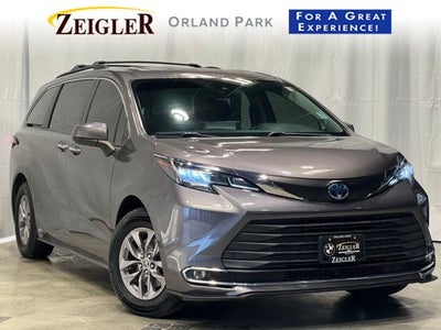 2021 Toyota Sienna XLE