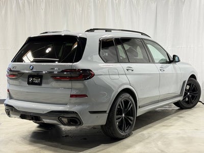 2023 BMW X7 xDrive40i