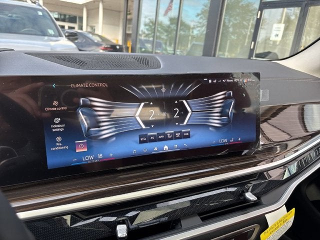 2024 BMW X7 xDrive40i