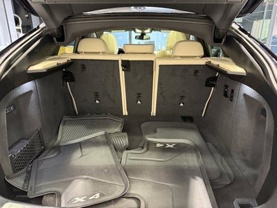 2023 BMW X4 xDrive30i