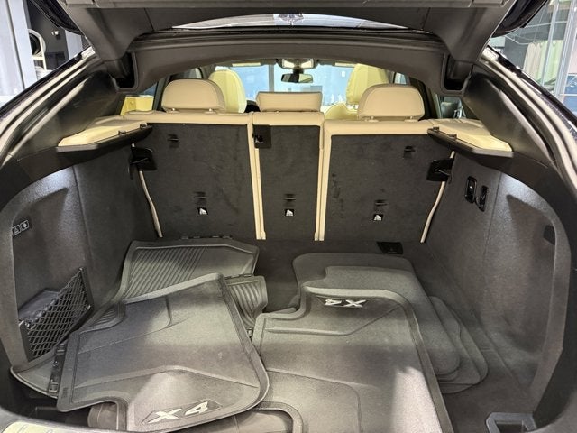 2023 BMW X4 xDrive30i