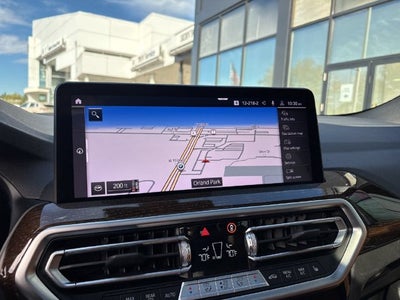 2024 BMW X4 xDrive30i