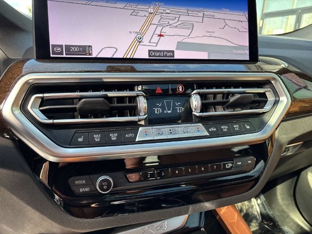 2024 BMW X4 xDrive30i