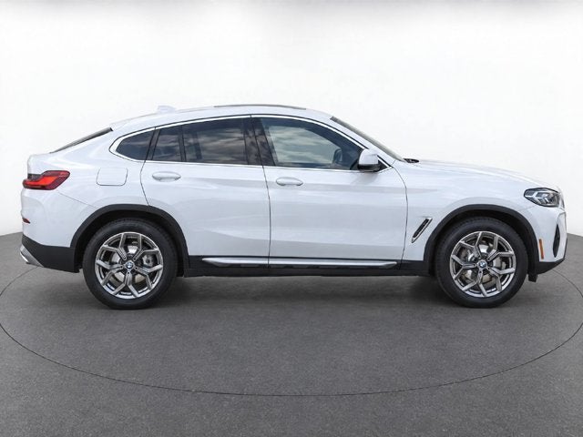 2024 BMW X4 xDrive30i
