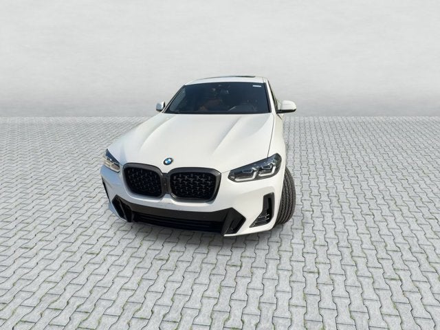 2024 BMW X4 xDrive30i