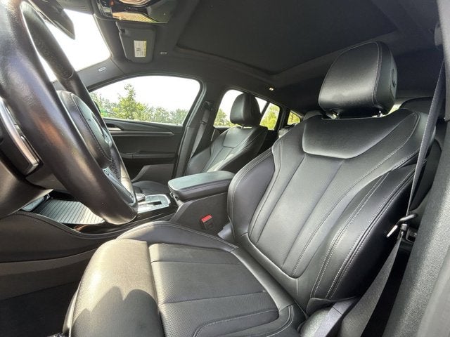 2024 BMW X4 xDrive30i