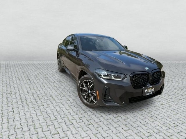 2024 BMW X4 xDrive30i