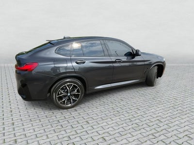 2024 BMW X4 xDrive30i
