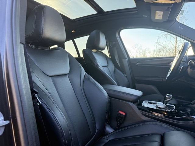 2023 BMW X4 xDrive30i