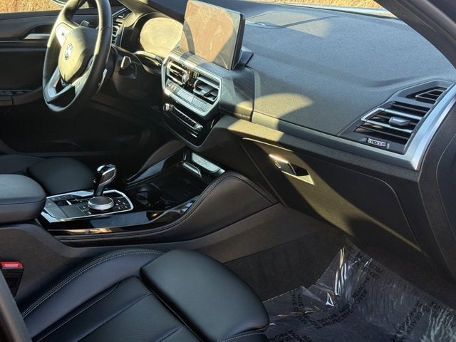2023 BMW X4 xDrive30i