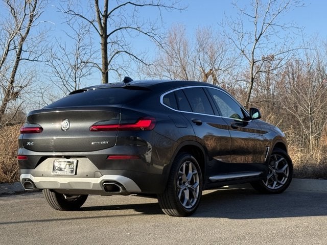 2023 BMW X4 xDrive30i
